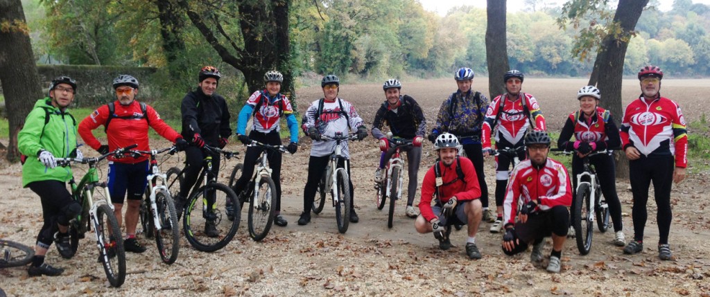 rando vtt uzes